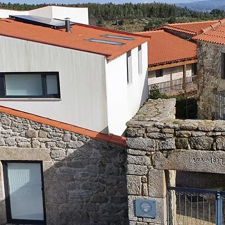 Casas De Campo Da Barroca